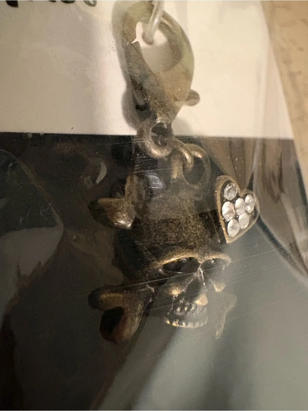Aria decorative pet